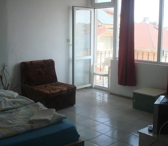 ゲストハウス Bogat-beden 3*