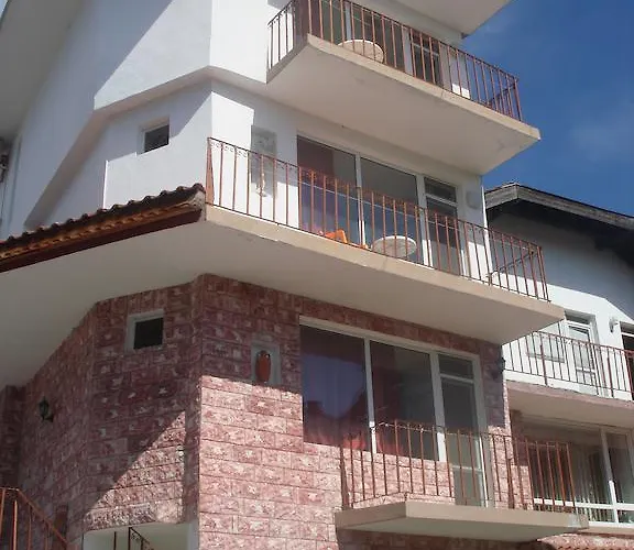 Bogat-beden 3* ラヴダ