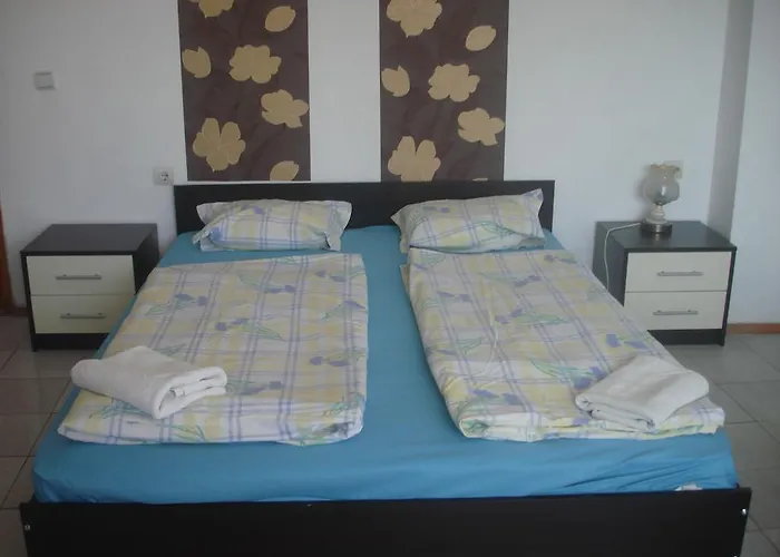 Bogat-beden 3* ラヴダ